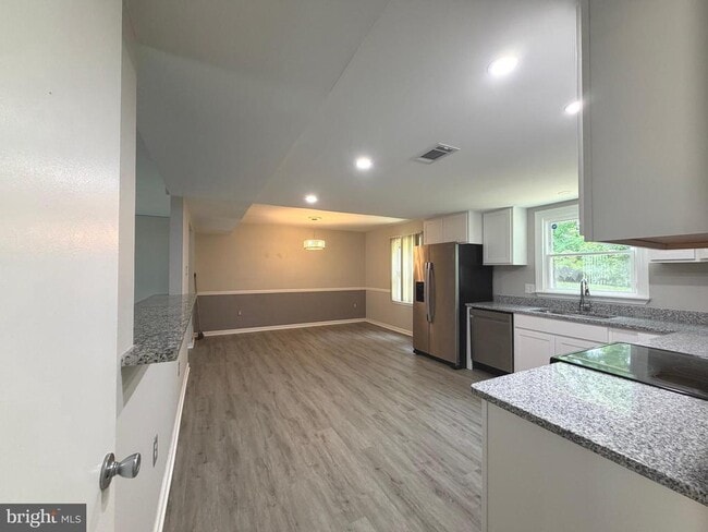 Building Photo - 2063 Red Spruce Ct