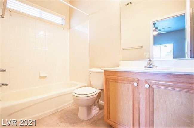 Building Photo - 10616 Calico Pines Ave