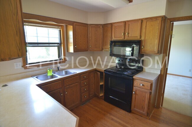 Building Photo - 372 Willshire Ct NE