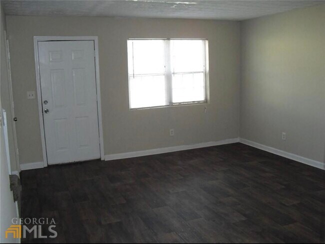 Building Photo - 1746 Bob White Ln SE