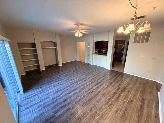 Building Photo - 114 Vista Verdi Cir