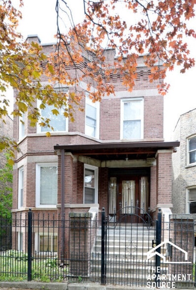 Building Photo - 2118 N Avers Ave