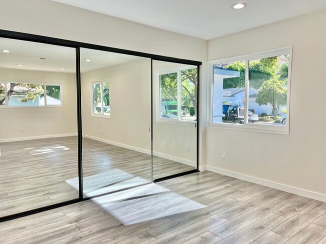 Building Photo - Remodeled 3-bedroom, 2 bath home in Agoura Hills