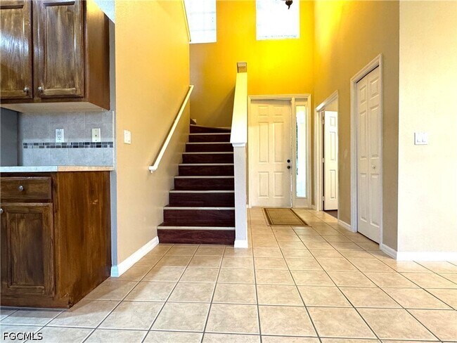 Building Photo - 117 Shadow Lakes Dr