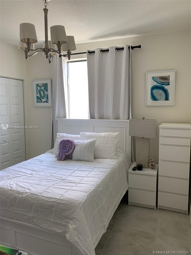 Building Photo - 4747 NW 85th Ave