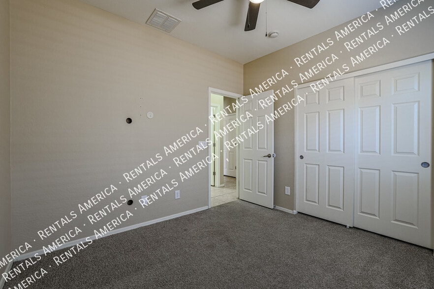 Building Photo - 201 W Kona Dr