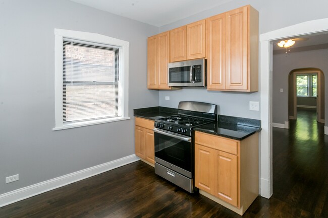 Upgraded Kitchens - 3255 W. Eastwood