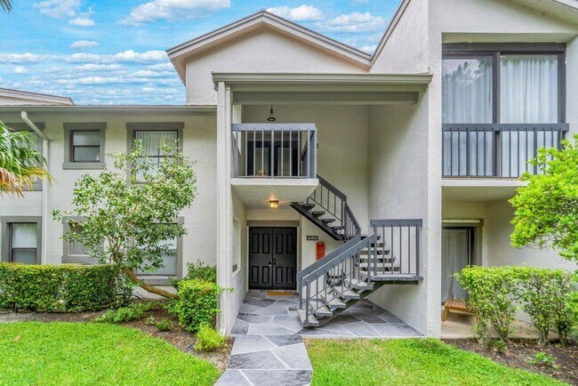 Building Photo - 11223 Pond View Dr