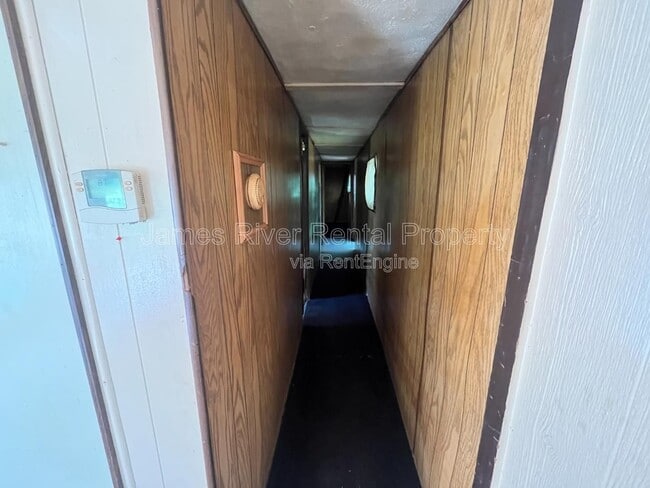 Building Photo - 155 Pomona Dr