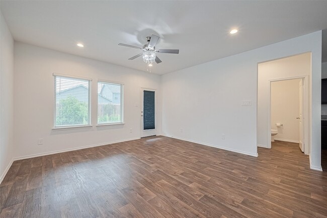 Building Photo - 12518 Pelican Bay Dr