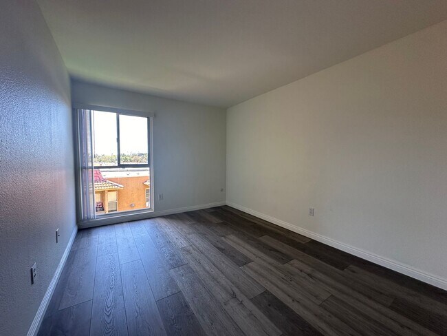 Building Photo - Quiet 2 Bedroom 2 Bathroom Minutes From SDSU