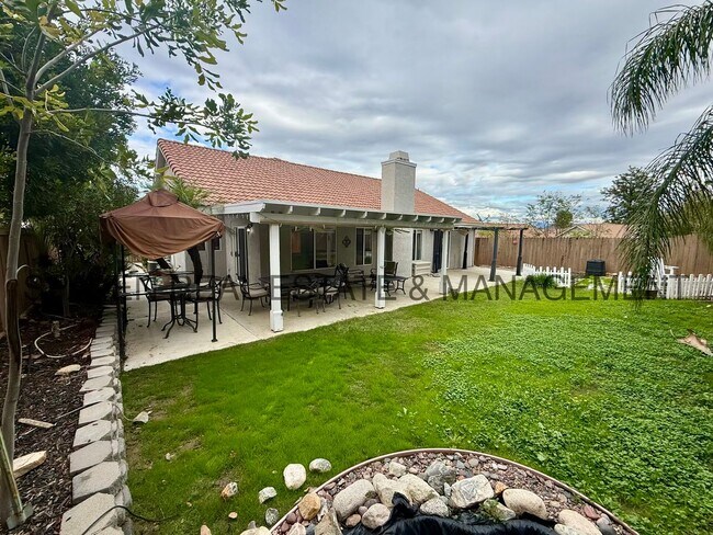 Building Photo - Charming Menifee Home