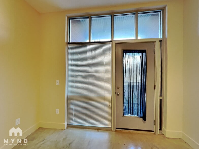 Building Photo - 89 Mangum St SW