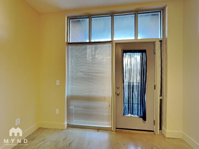 Building Photo - 89 Mangum St SW
