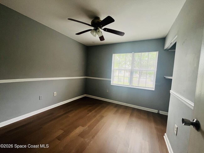 Building Photo - 217 Manth Ave