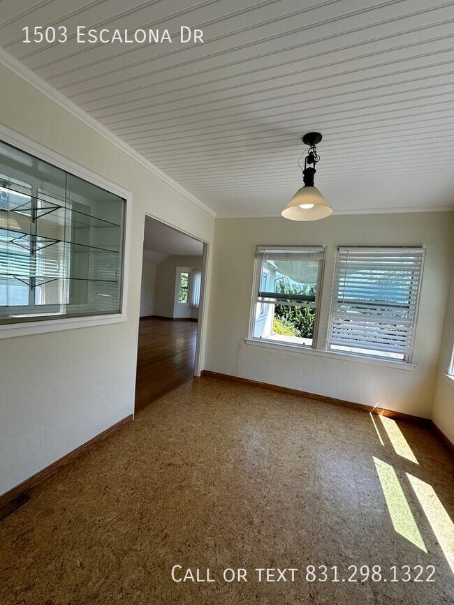 Building Photo - west side charm with garage