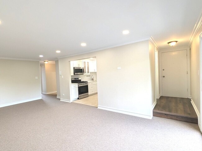 Building Photo - 7 Crestview Ln