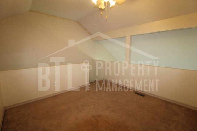 Building Photo - Charming 2 Bedroom in Branson!
