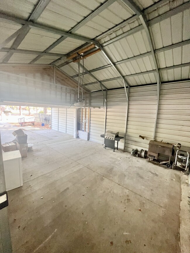 Building Photo - 101 Southridge Dr