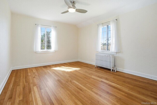 Building Photo - 5 Seymour Pl