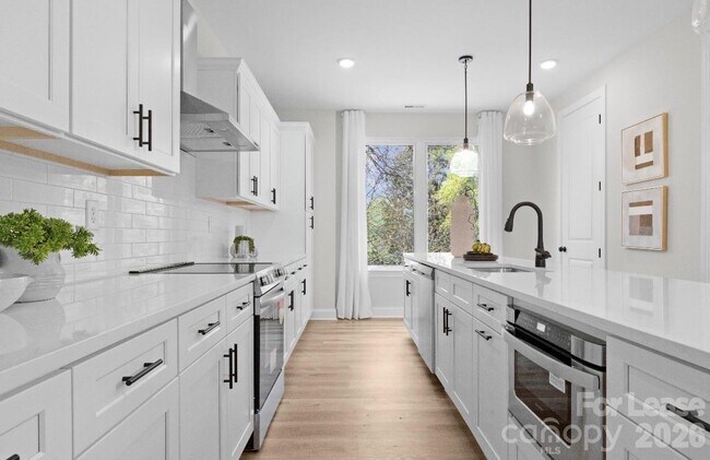 Building Photo - 3236 Riley Ave