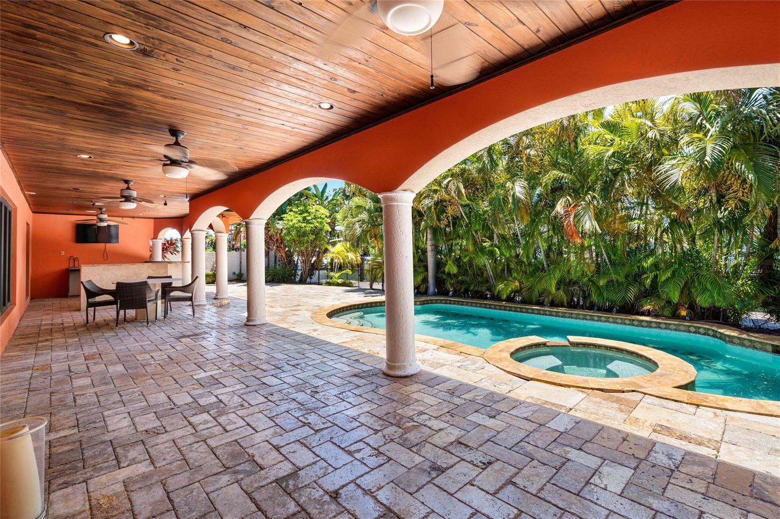 Building Photo - 515 Lido Dr