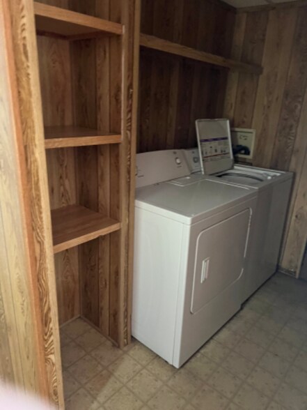 Primary Photo - 317 Anne St