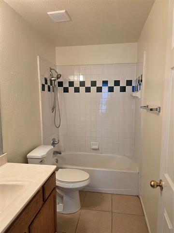 Building Photo - 3820 Harrison Dr