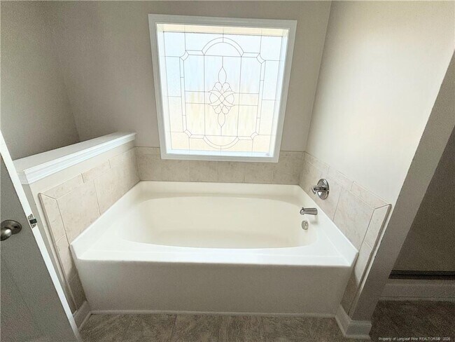 Building Photo - 951 Ronald Reagan Drive