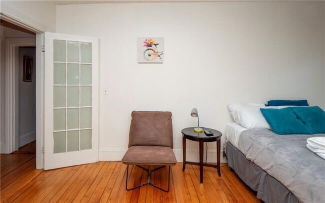 Building Photo - 3-14 Belair Ave