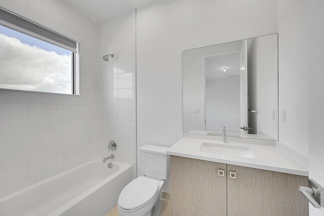 Building Photo - 13072 Feathering Wy