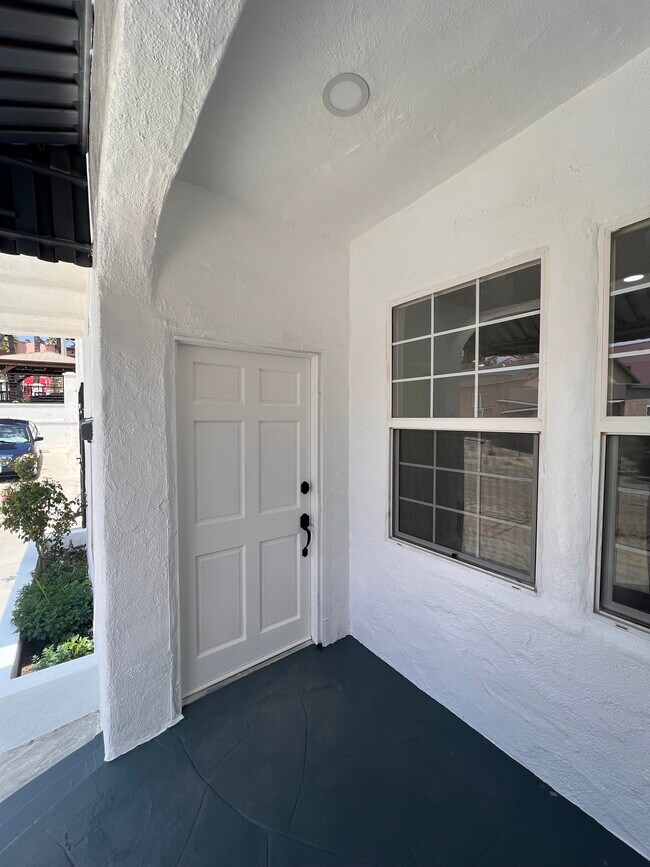 Building Photo - 3021 Fanita St