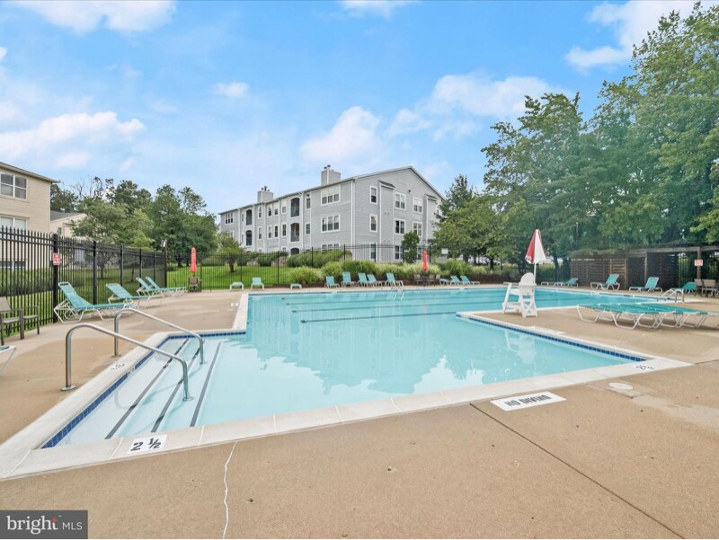 Building Photo - 10 Ironstone Ct