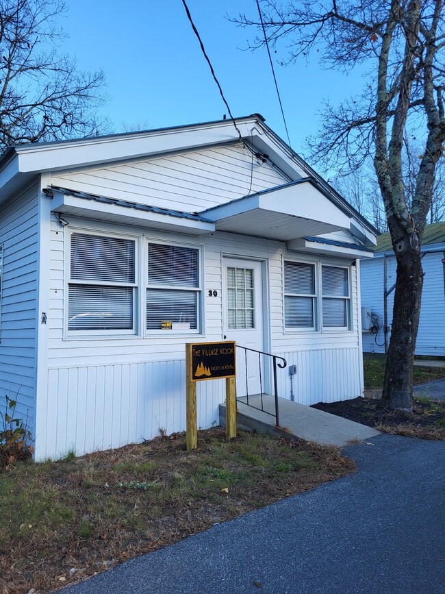 Building Photo - 30 Main St