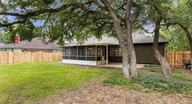 Building Photo - 412 Tamara Dr