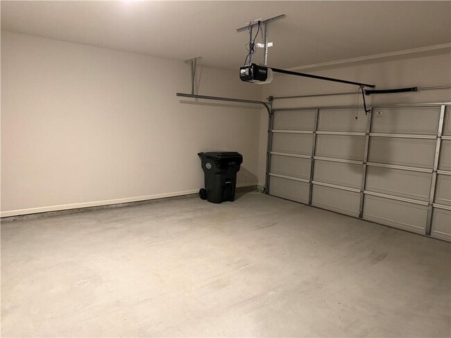 Building Photo - 30 Rustin Rdg