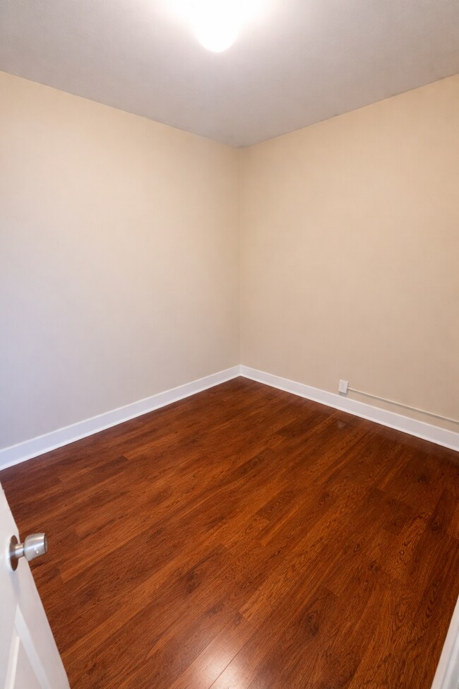 Building Photo - 270 Livingston Ave