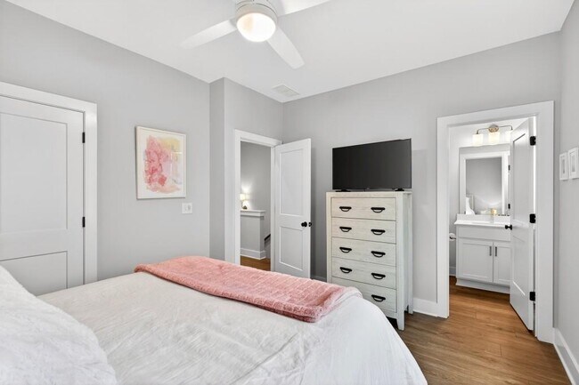 Building Photo - 2641 Mackintosh Ct