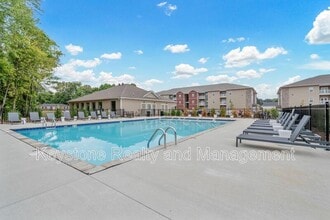 Building Photo - 104-D-104 Millswood Dr
