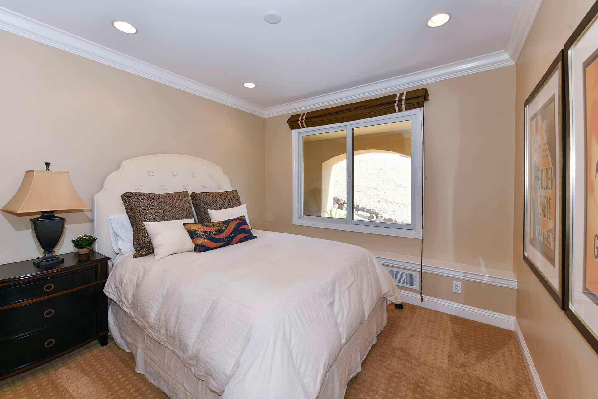 Building Photo - 21 Pinnacle Peak St