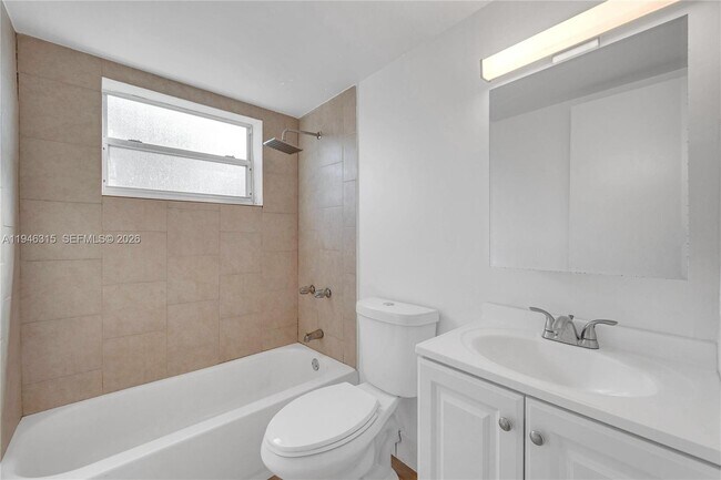 Building Photo - 668 NW 31st St