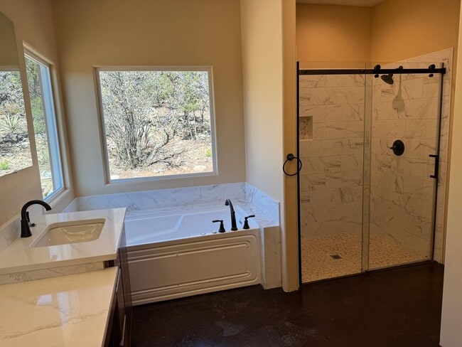 Building Photo - Brand new 3 bedroom, 2 bathroom home in Cedar Crest, NM