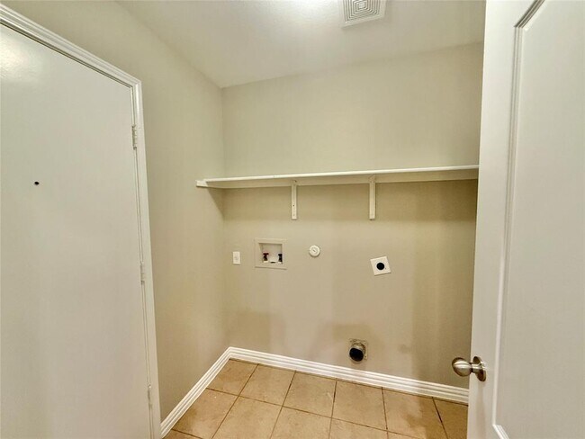 Building Photo - 1178 Clark Brothers Dr