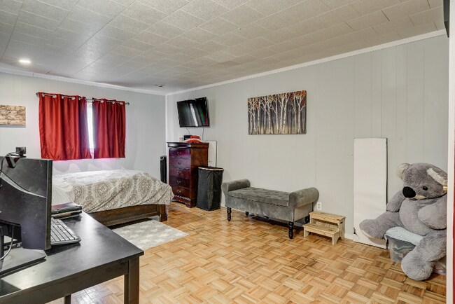 Building Photo - 2027 Katelyn Dr