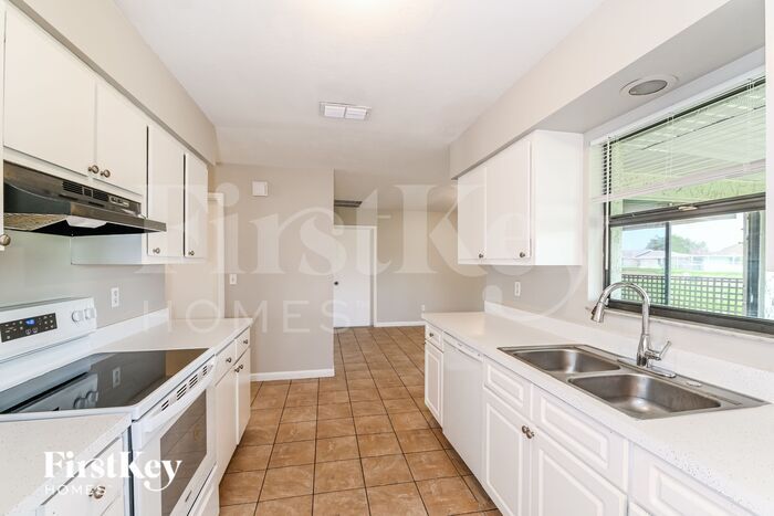 Building Photo - 282 Ground Dove Cir