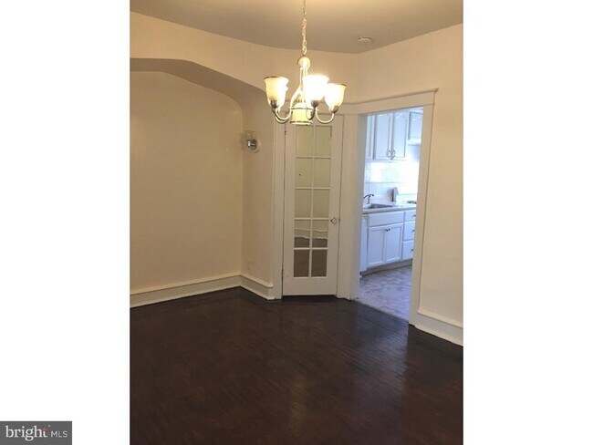 Building Photo - 41 Lamport Rd