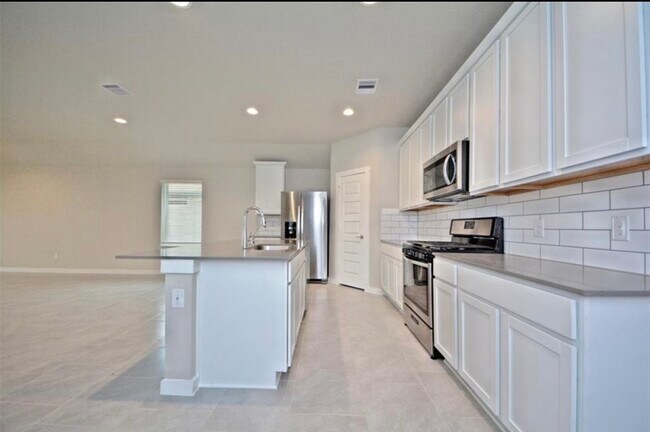 Building Photo - 7430 Victoria Brook Trace