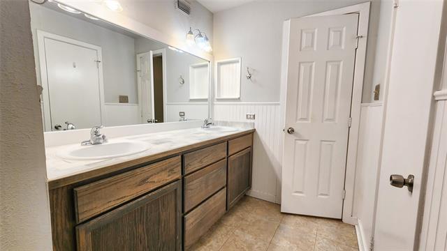 Building Photo - 3905 Windflower Ln