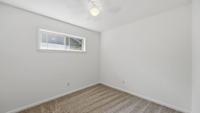 Building Photo - Great 2 bedroom close to UTC!