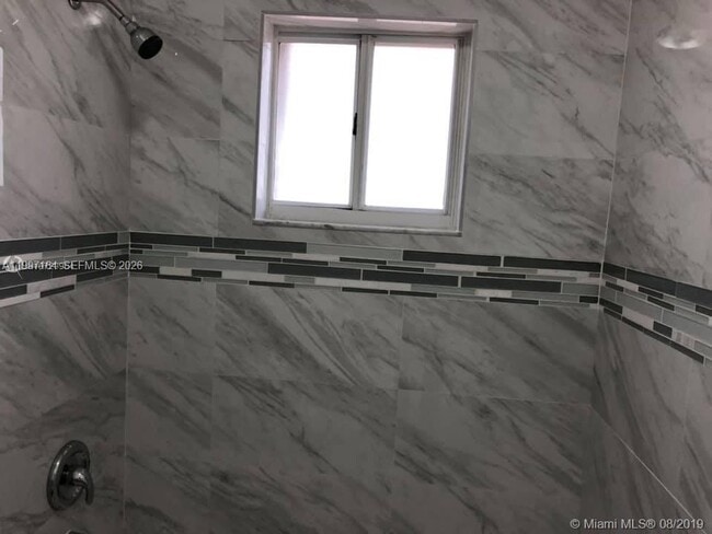 Building Photo - 2246 W 74th St